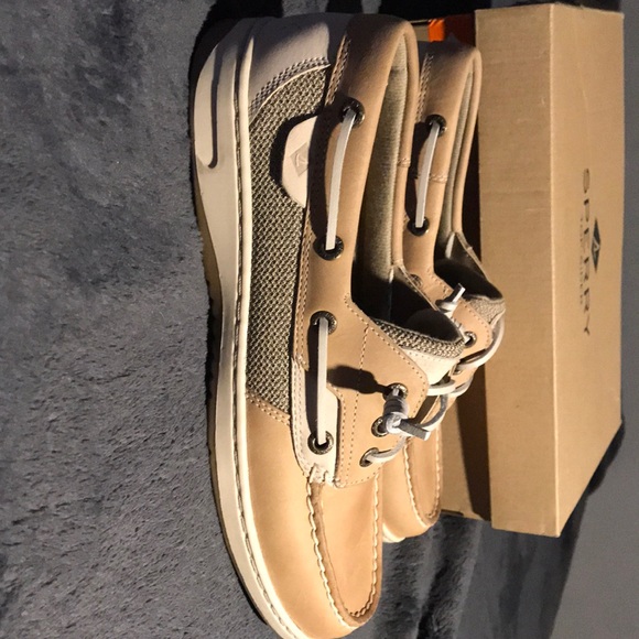 COPY - Women’s Sperry’s - Picture 2 of 4
